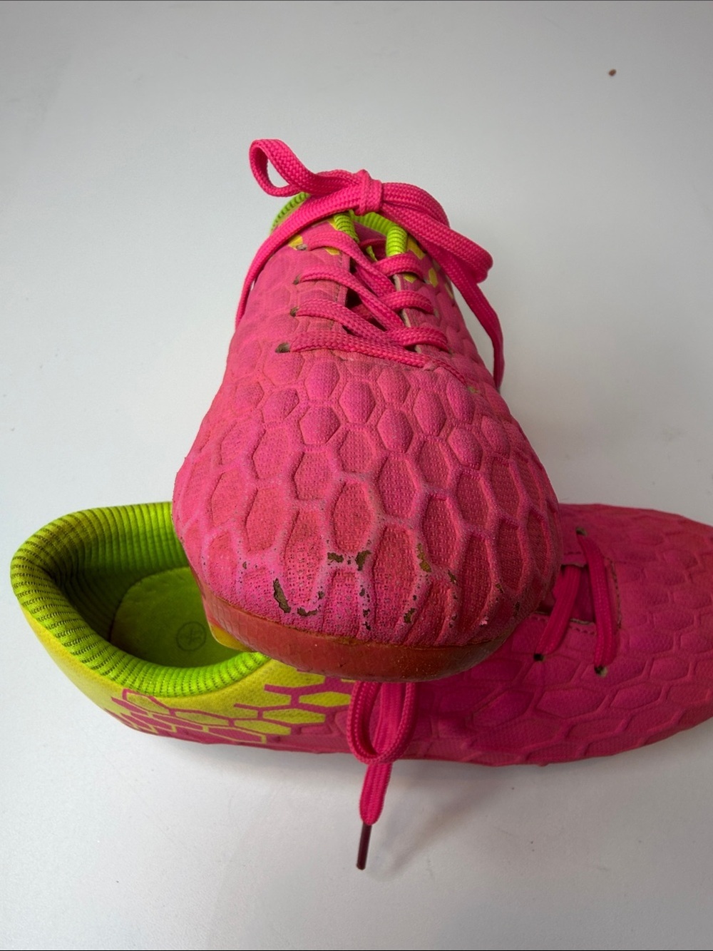 Bright Pink Athletic Cleats Shoes with Neon Yellow Back & Interior Kids size 2 - Picture 7 of 12